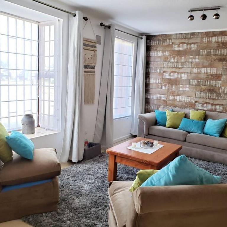 CASA PUCON CENTRAl - Three-Bedroom House - 4