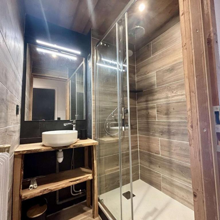 Studio pour 6 à L'Alpe d'Huez, proche pistes, casier à skis - FR-1-405-363 - Appartement - 3
