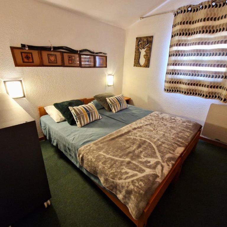 Appartement 8 pers, 3 chambres + mezzanine, Valfréjus, proche pistes - FR-1-265-357 - Apartamento - 12