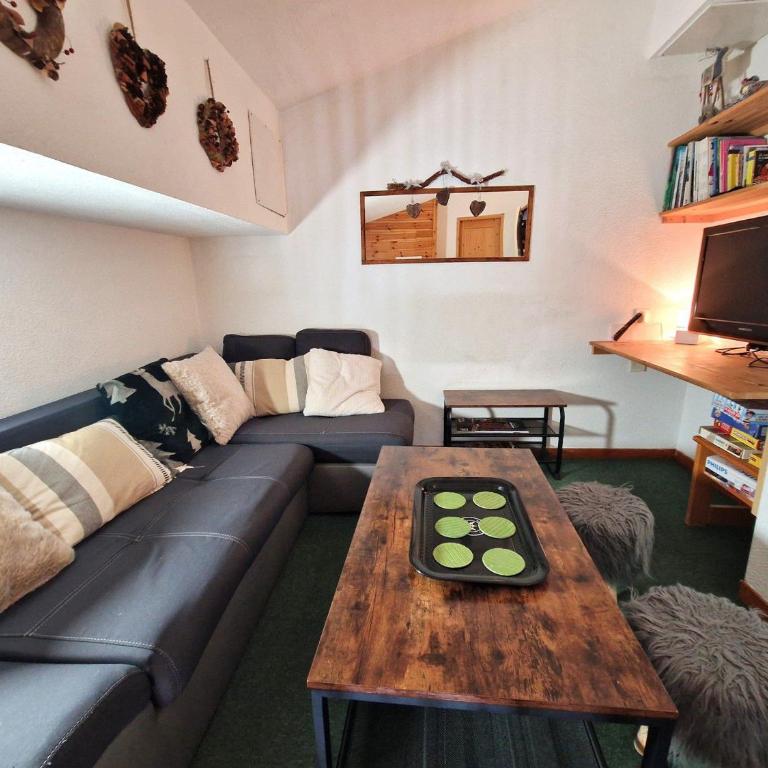 Appartement 8 pers, 3 chambres + mezzanine, Valfréjus, proche pistes - FR-1-265-357 - Apartamento - 16