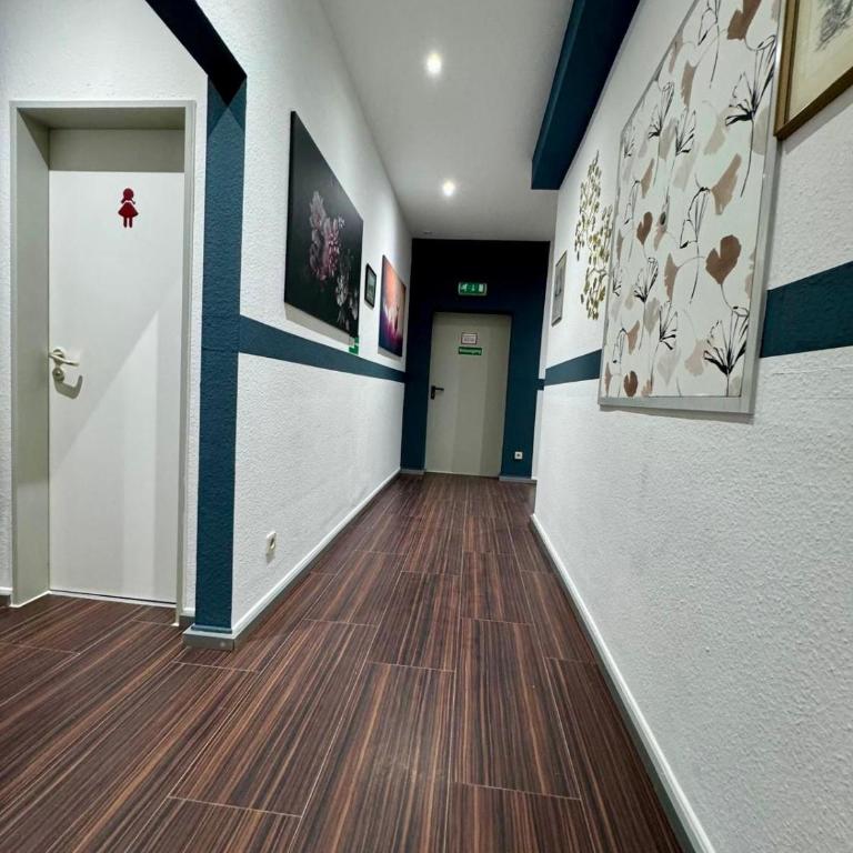 Candy Vibe Inn - Doppelzimmer mit Gemeinschaftsbad - 4