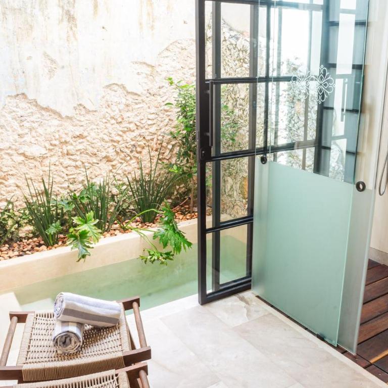 Adoro Hotel Boutique - JUNIOR SUITE WITH PLUNGE POOL - 2