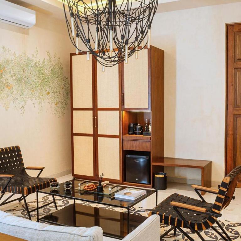 Adoro Hotel Boutique - MASTER SUITE WITH BALCONY - 2
