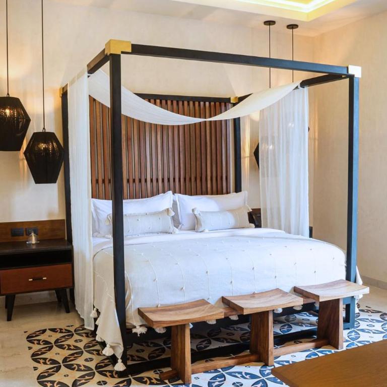 Adoro Hotel Boutique - MASTER SUITE WITH BALCONY - 5