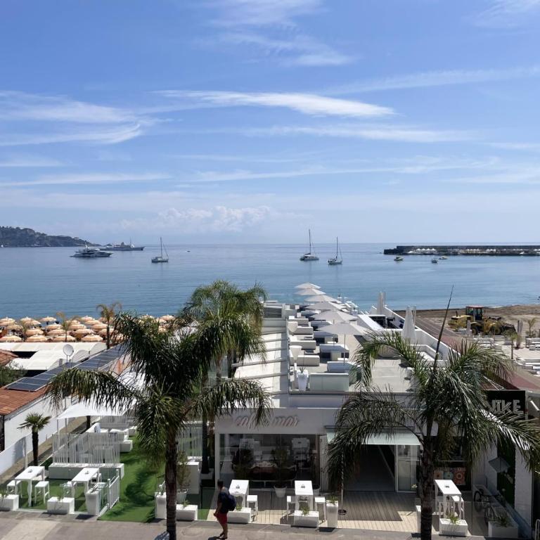 La Finestra sul Mare Modern Apartment - Appartamento Monolocale con Vista Mare - 9