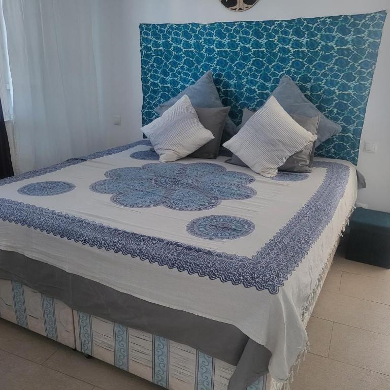 Seaview - One-Bedroom Apartment - 12