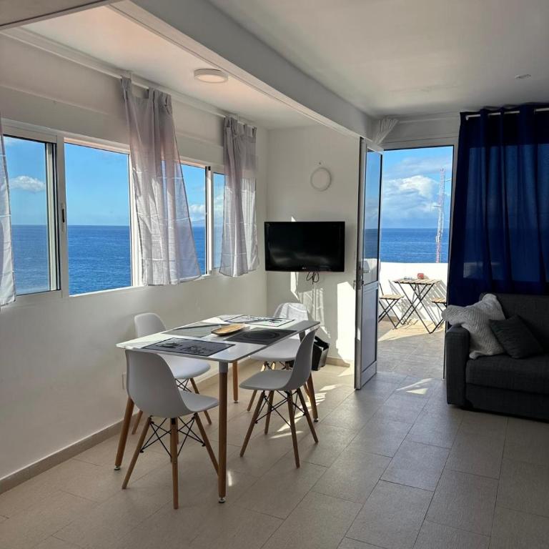 Seaview - One-Bedroom Apartment - 5