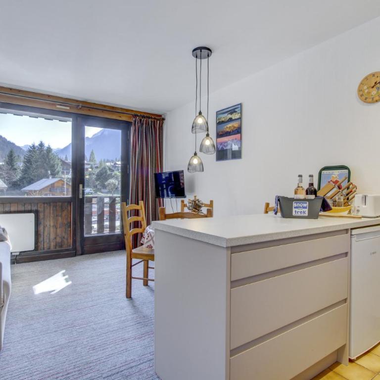 Atray B7 Apartment - Snow and Trek - Apartment with Mountain View - 4