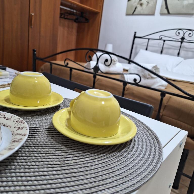 Giallo Limone B&B - Camera Matrimoniale con Bagno Privato - 8