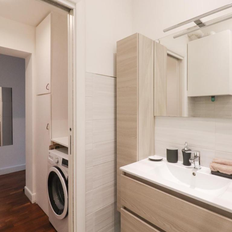 ELE APARTMENT vicino SAN PIETRO e MUSEI VATICANI ROMA - Appartamento Deluxe con 2 Camere da Letto - 21
