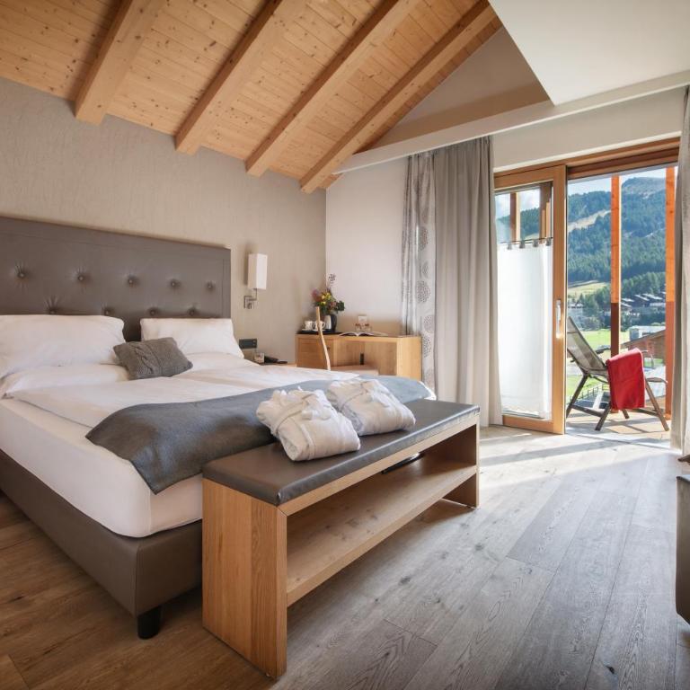 Hotel Roberta Alpine Adults only - Double or Twin Room with Mountain View - 8