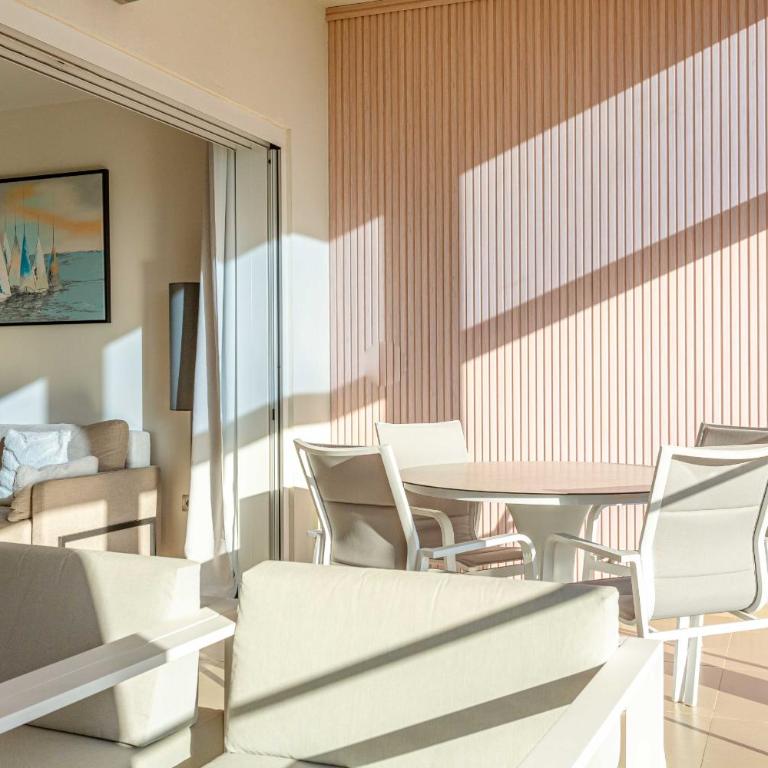 Intempo by Holuxe - 051- 5th floor - Two-Bedroom Deluxe Apartment with Ocean View - 5