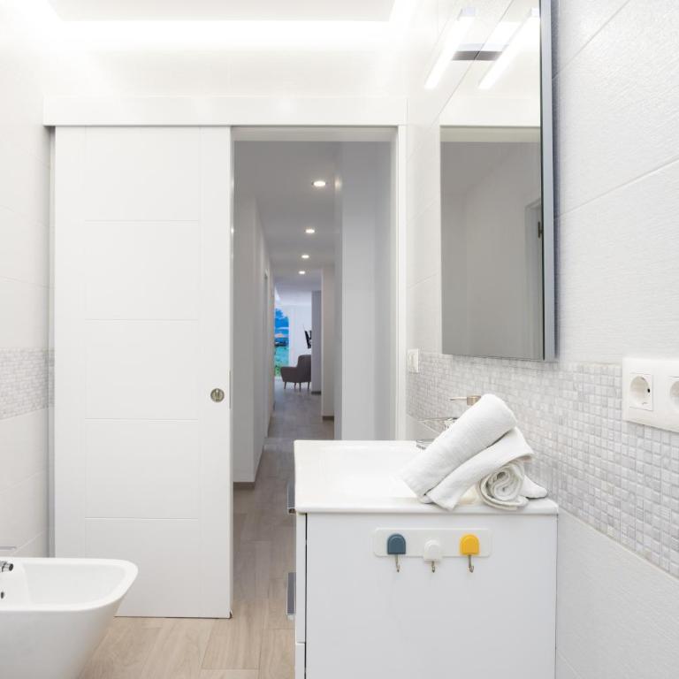 Stylish Urban Stay in Santa Cruz, Plaza Militar - Apartamento de 2 dormitorios - 21