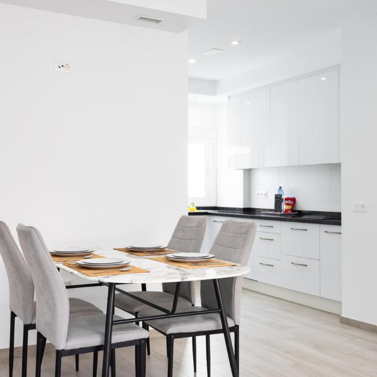 Stylish Urban Stay in Santa Cruz, Plaza Militar - Apartamento de 2 dormitorios - 11