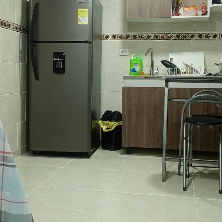 Diana Luna - One-Bedroom Apartment - 1