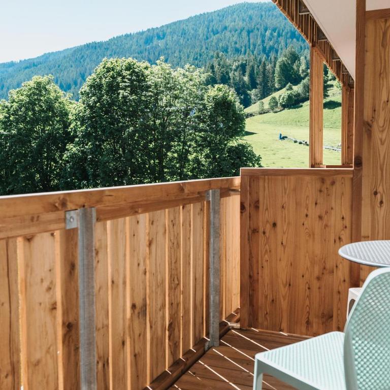 COOEE alpin Hotel Bad Kleinkirchheim - Doppelzimmer mit Balkon, barrierefrei - 2
