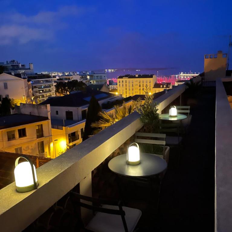 Palais Gothique - Appartement avec Vue et Balcon - 27
