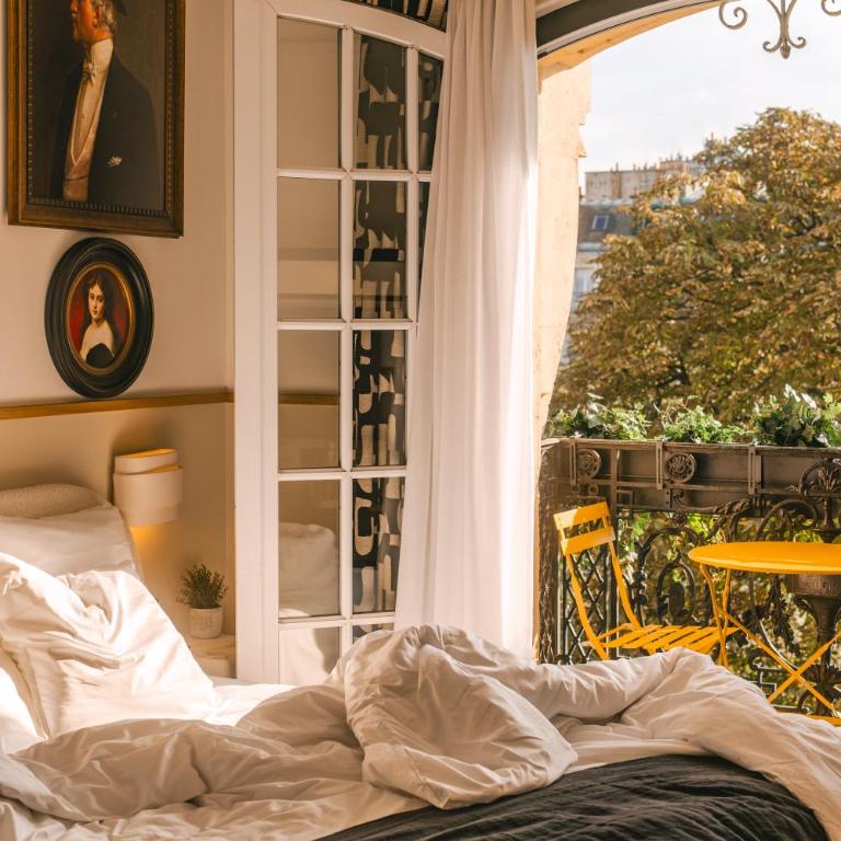 Solly Hôtel Paris - Chambre Double Confort avec Balcon - Vue sur Paris - 7