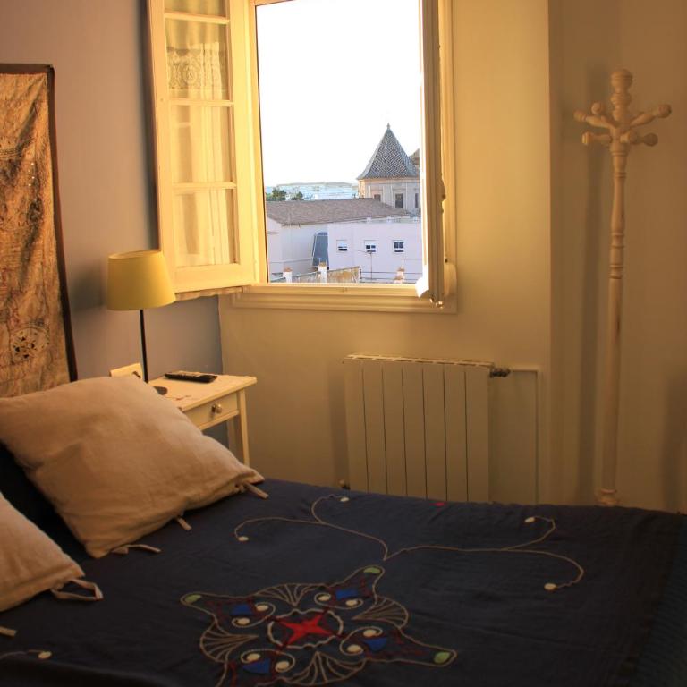 Villa Alicia Guest House - Double Room with Private Bathroom - 1