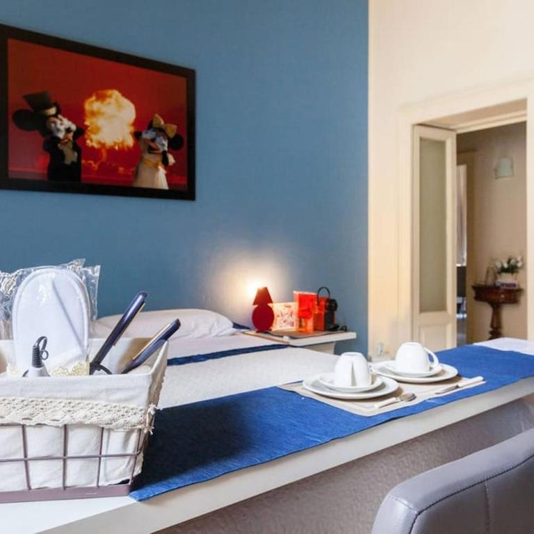 Exquisite Stay Via Crema - Double Room with Shared Bathroom - 12