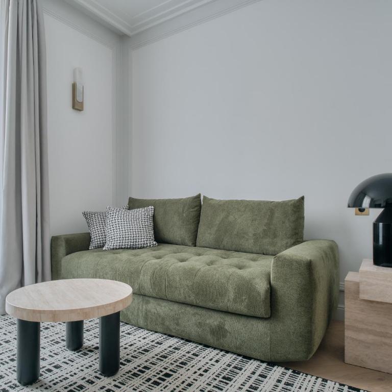 Nestay Les Halles - Deluxe One-Bedroom Apartment with Balcony and City View 201 - 6