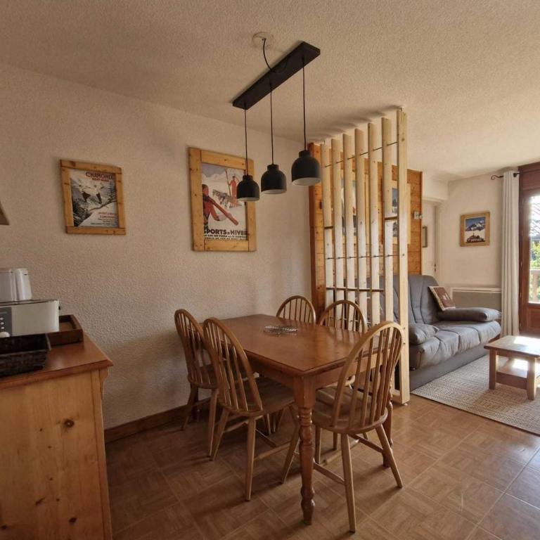 Appartement cosy avec balcon et vue montagne - Appartement - 5