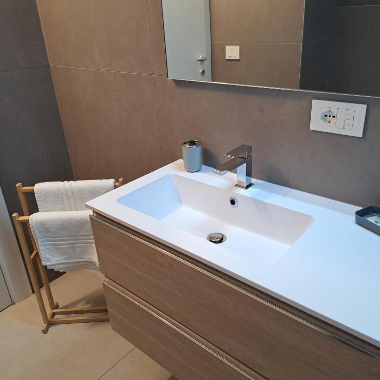 Bolognamania Apartments-Levante 98 - Two-Bedroom Apartment - 18