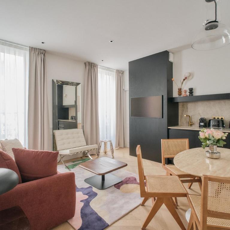 Nestay Les Halles - Deluxe One-Bedroom Apartment with Balcony and City View 203 - 1