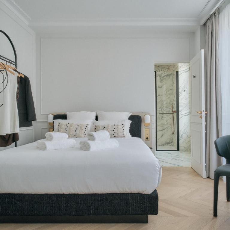 Nestay Les Halles - Deluxe Studio with City View 302 - 2