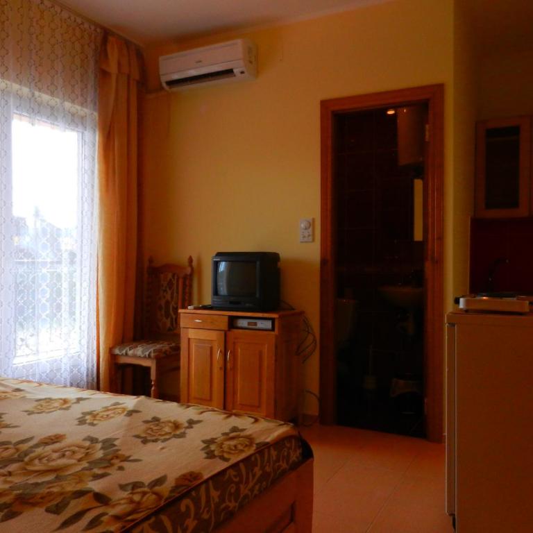Guest house Villa Leonardo - Studio with Terrace - 11