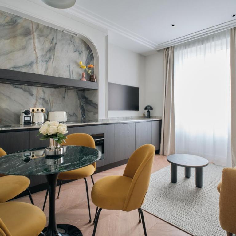 Nestay Les Halles - Deluxe One-Bedroom Apartment with City View 401 - 3