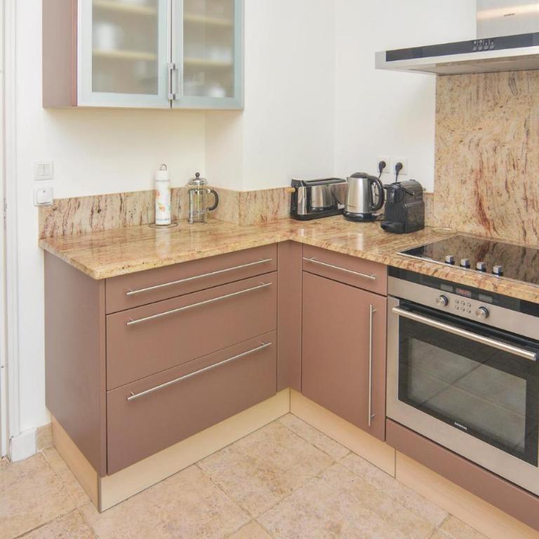 Amazing Home In Saint Remy De Provence - Three-Bedroom Vacation Home - 9