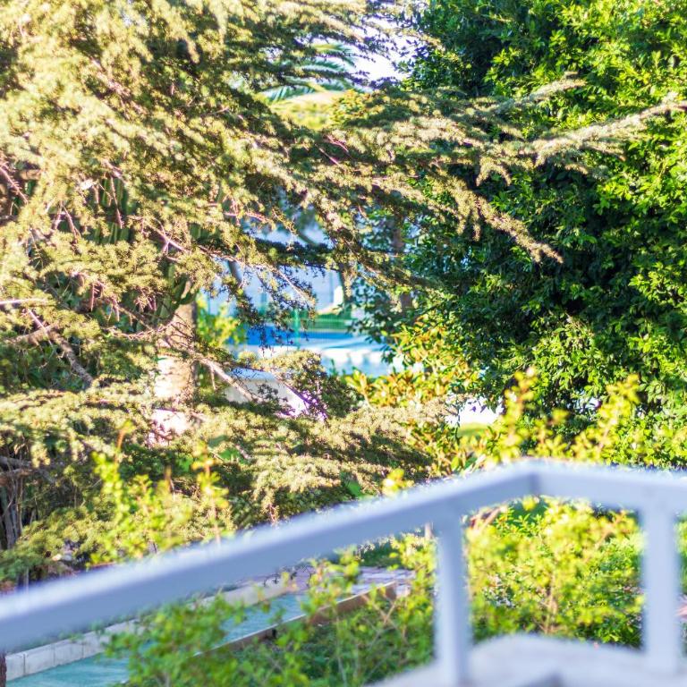 Apartamento moderno con piscina comunitaria cerca del aeropuerto - Apartamento de 2 dormitorios con terraza - 54