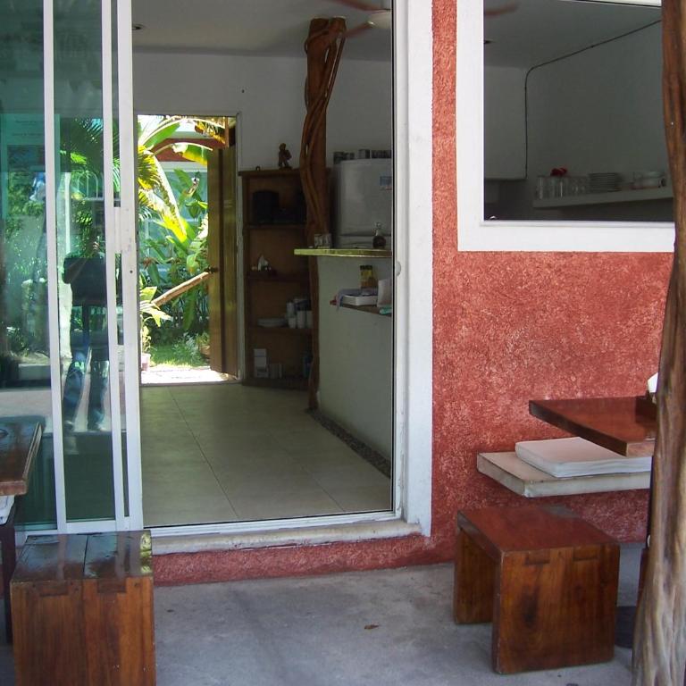 Elements of the Island - Deluxe King Room - 16