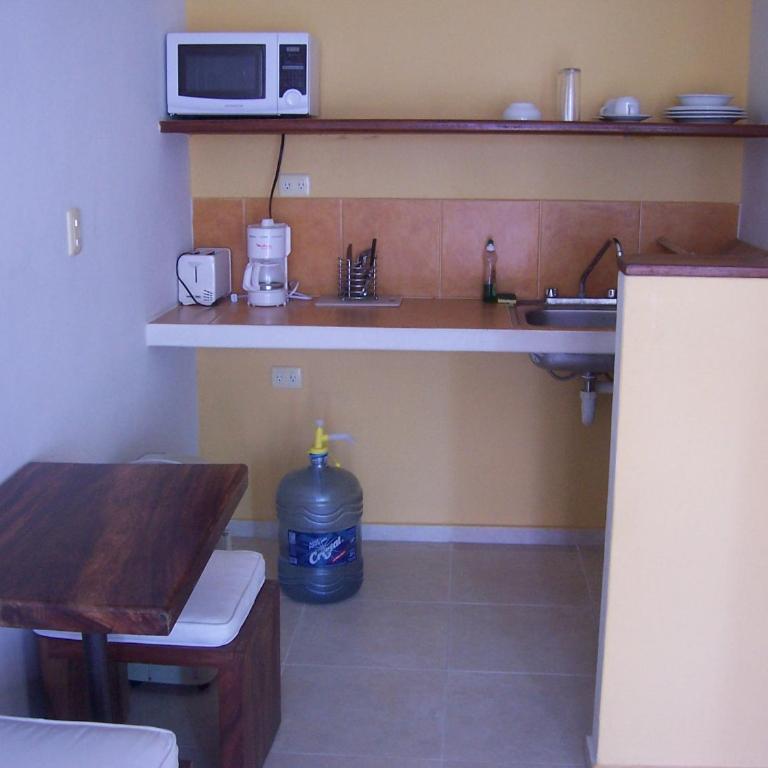 Elements of the Island - Deluxe King Room - 11