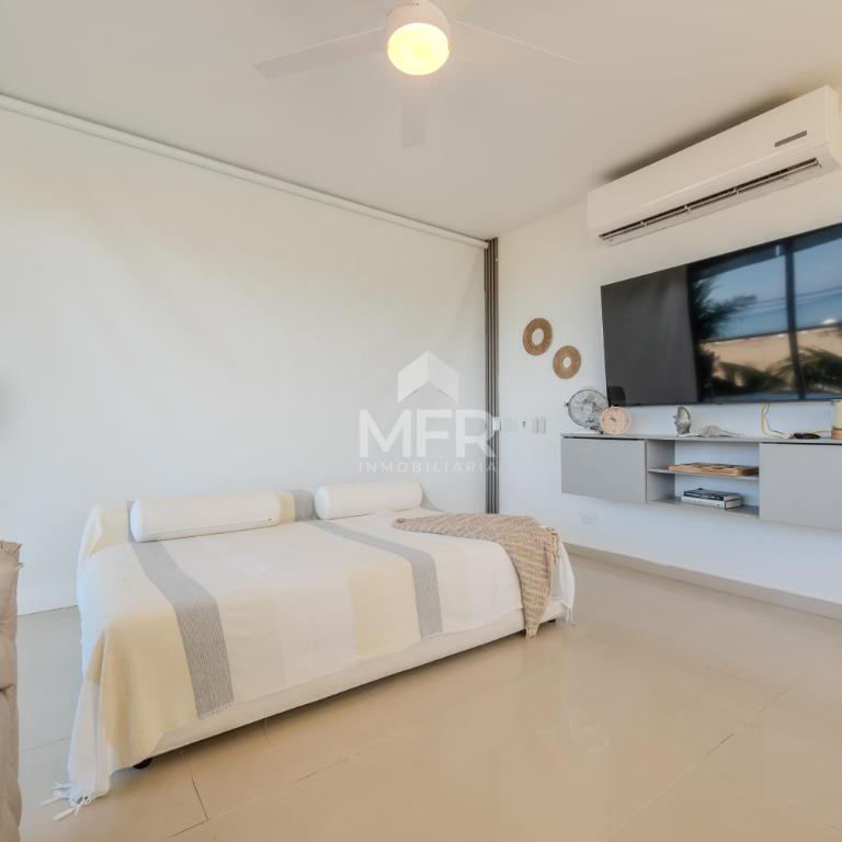 Morros Epic Beachfront Apartment - Two-Bedroom Apartment - 27