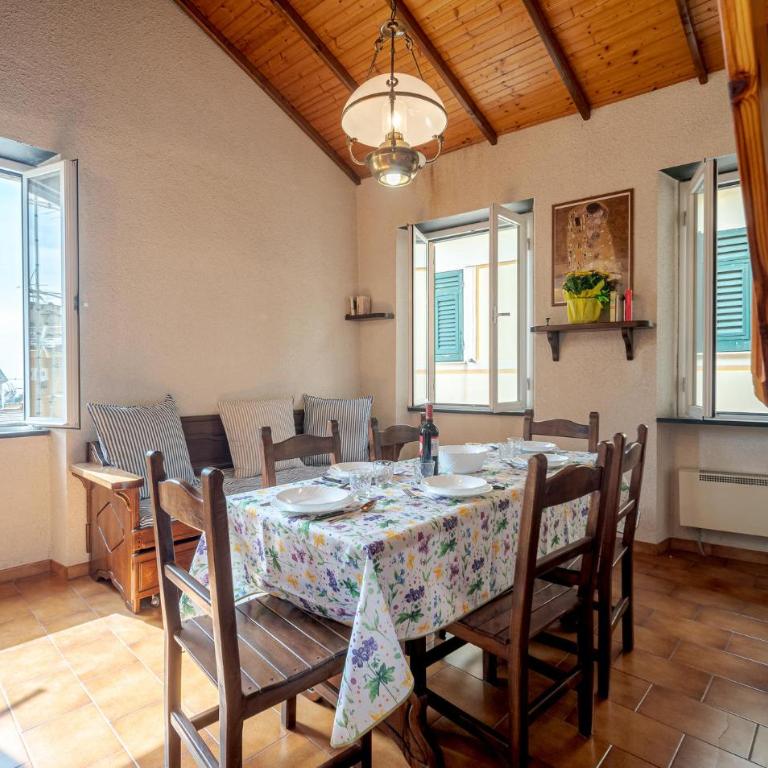 2 Bedroom Gorgeous Apartment In Camogli - Appartamento con 3 Camere da Letto - 1