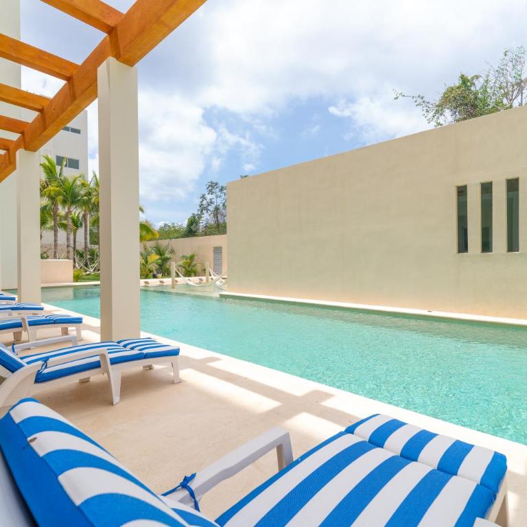 2 BD Suite with Balcony, Gym, Rooftop Pool, Hot Tub - Apartment - 36