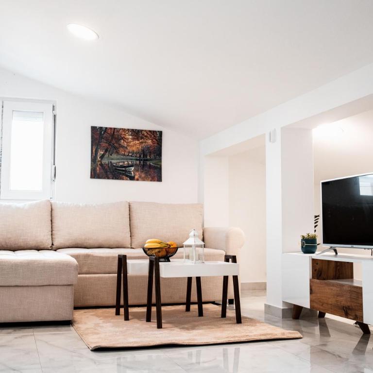Apartman Sofija Kotor-Ljesevici - One-Bedroom Apartment - 1