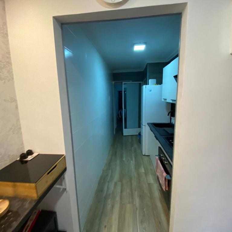 Apartamento en la Rambla Centro Alicante C - Three-Bedroom Apartment - 66