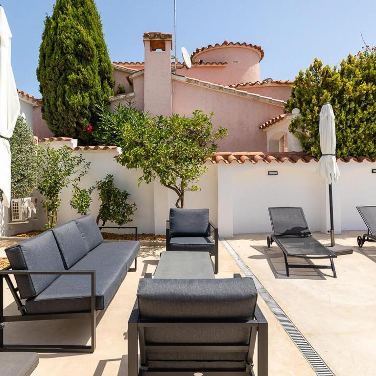 Villa de Lujo con Piscina Privada y Aparcamiento en Empuriabrava - HISP-288-67 - Casa - 14