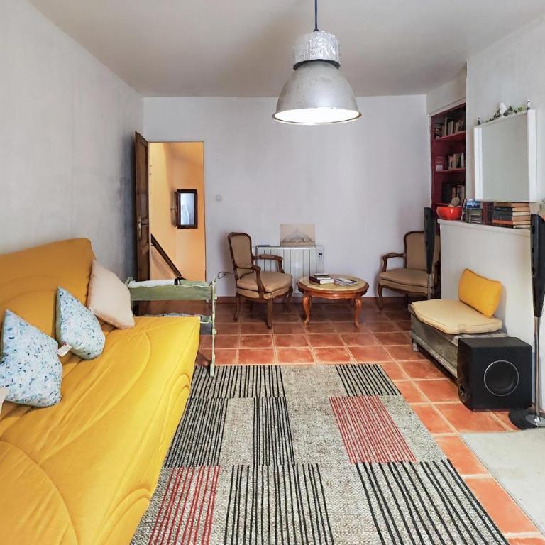 Gorgeous Home In Pézenas With Wifi - One-Bedroom Vacation Home - 1