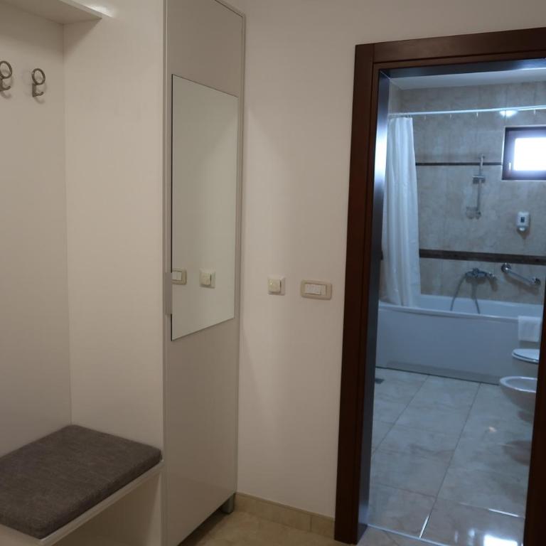 Apartmani LUX Becici - One-Bedroom Apartment - 18