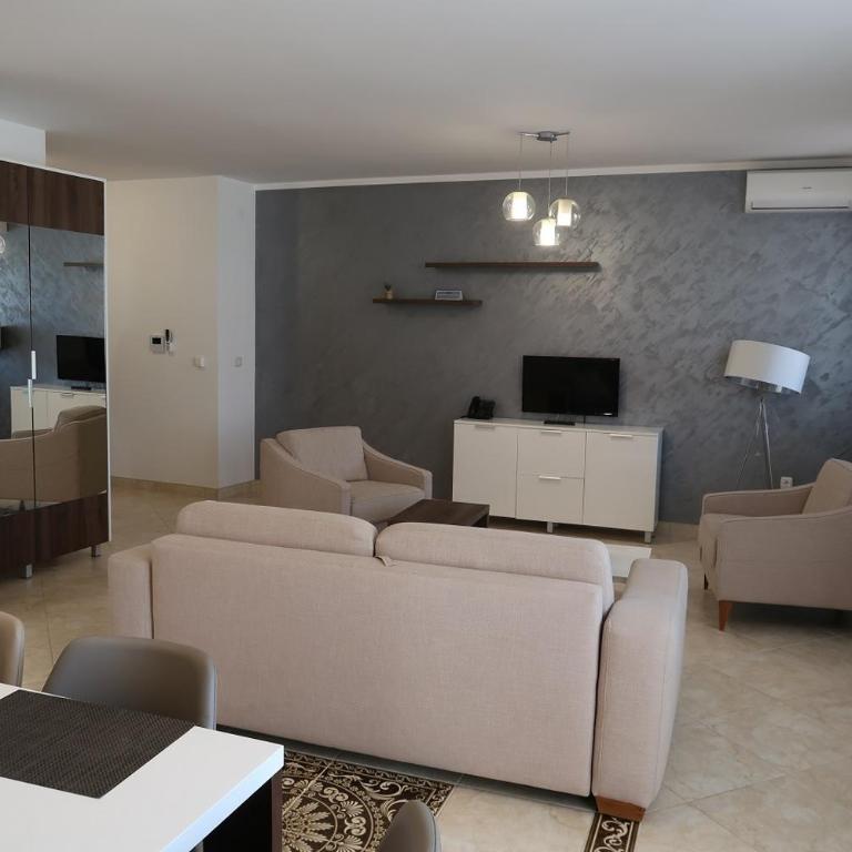 Apartmani LUX Becici - One-Bedroom Apartment - 35
