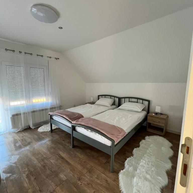 Villa Ana - Charming Appartments - One-Bedroom Apartment with Balcony - 3