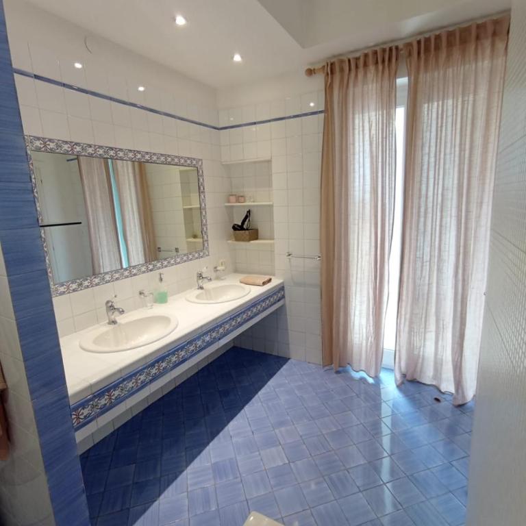 Red Bridges House Maria - Appartamento con 2 Camere da Letto - 32