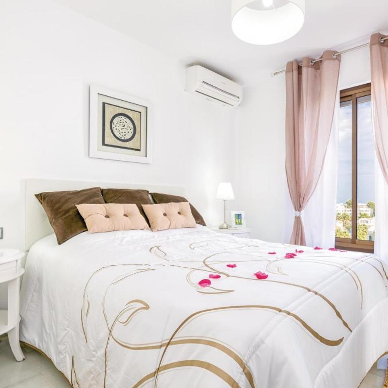 Stunning Apartment In Mijas Costa - Apartamento de 2 dormitorios - 2