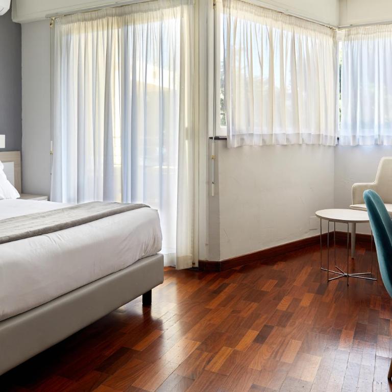 Hôtel Alexandra - Chambre Double ou Lits Jumeaux Standard - 7