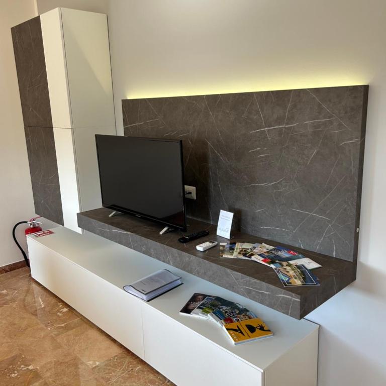 Le Farfalle - Appartamento con 2 Camere da Letto e Vista Lago - 6