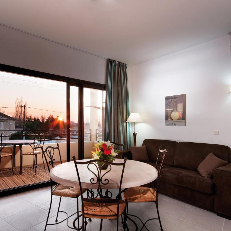 Lagrange Vacances L’Oustau de Sorgue - Appartement 1 Chambre avec Cabine (6 Adultes) - 1